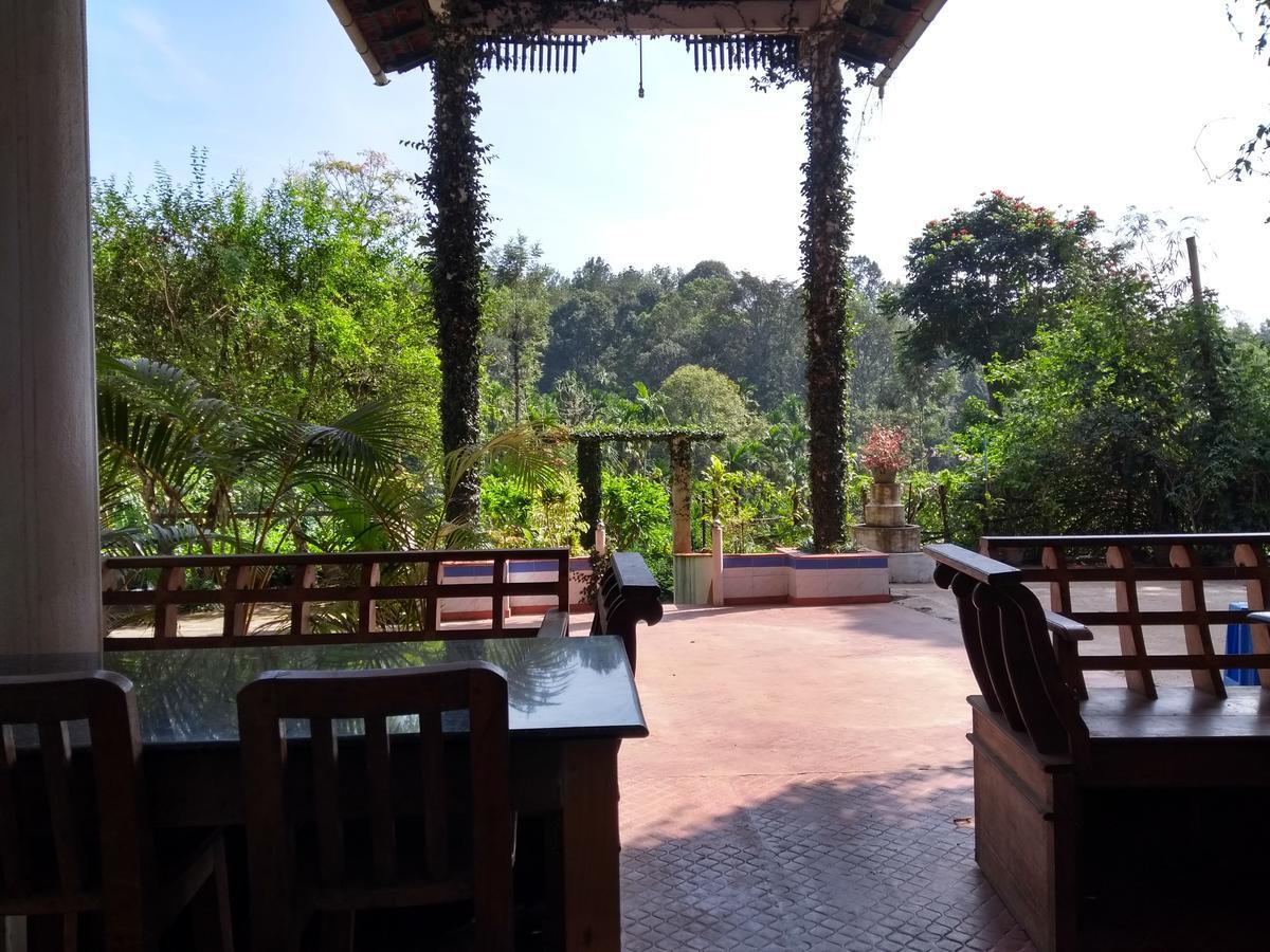 Coorg 4 C'S Little Paradise Tulsa Exterior foto